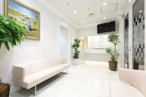 飯田橋駅前さくら坂クリニック – 千代田区